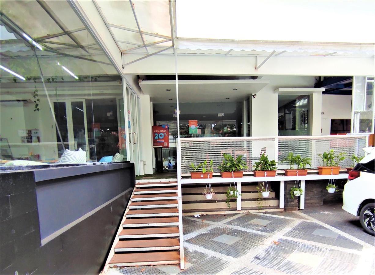 Arwiga Hotel Bandung Buitenkant foto