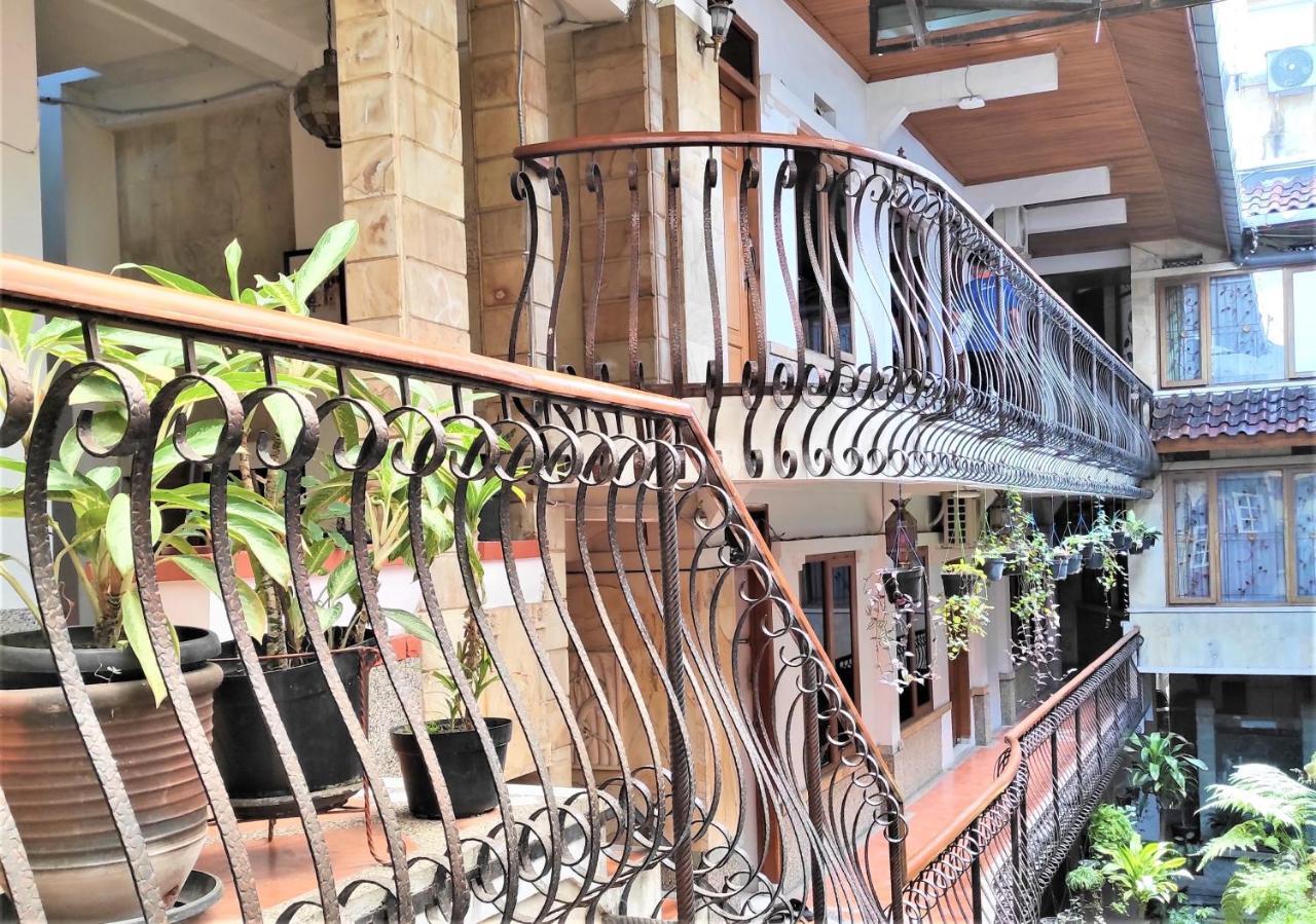 Arwiga Hotel Bandung Buitenkant foto