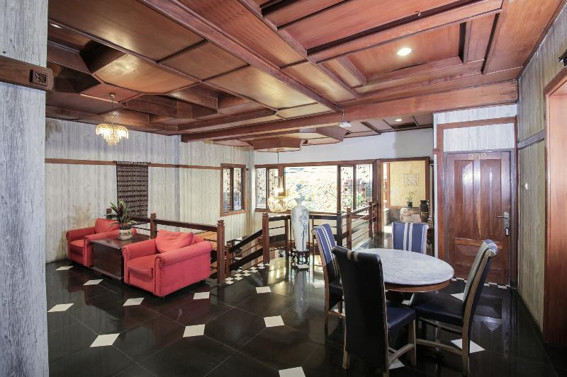 Arwiga Hotel Bandung Buitenkant foto