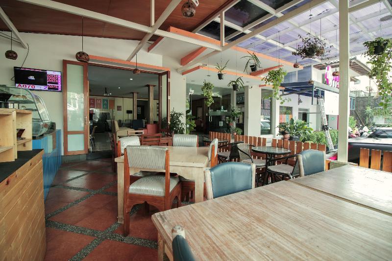 Arwiga Hotel Bandung Buitenkant foto