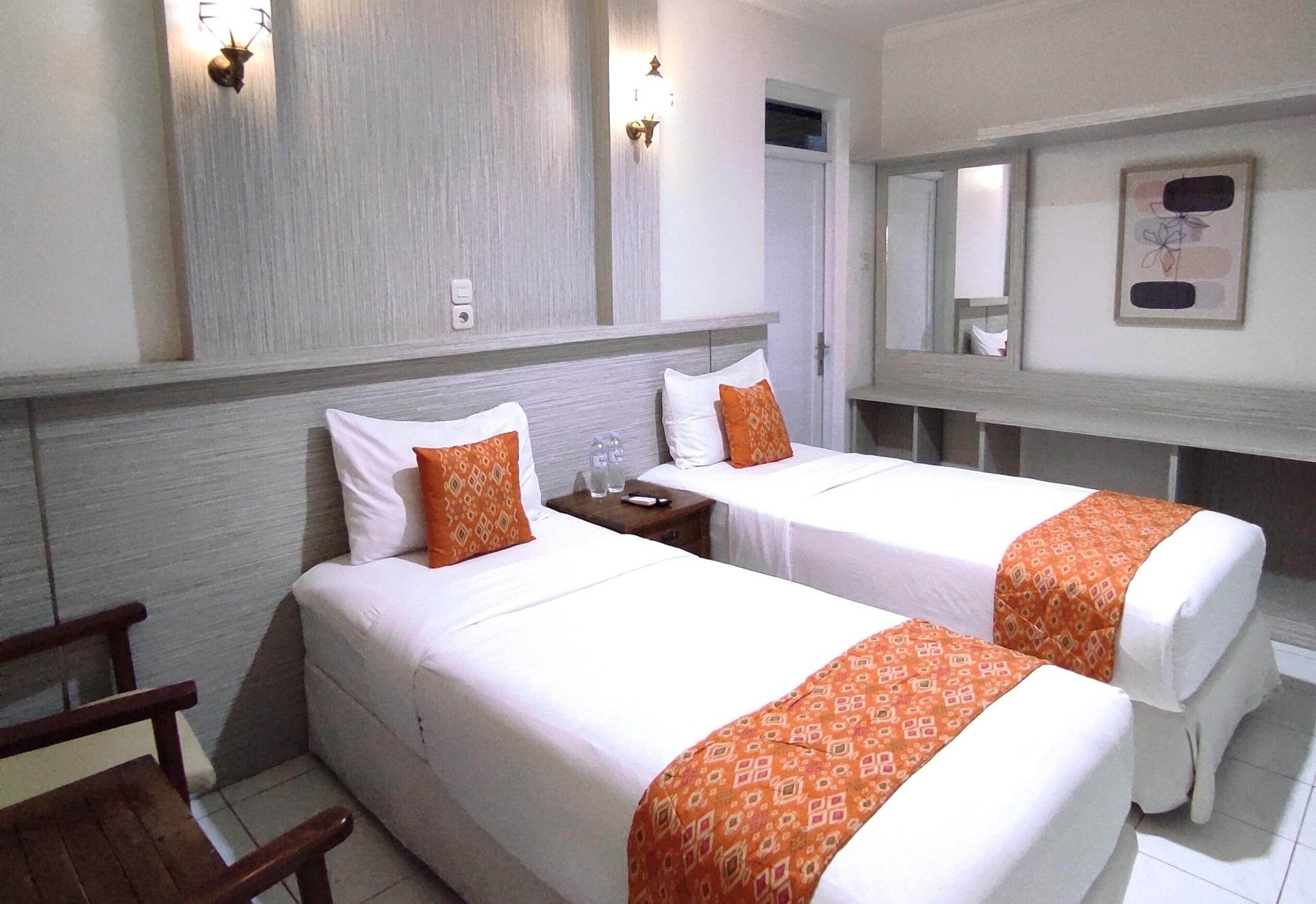 Arwiga Hotel Bandung Buitenkant foto