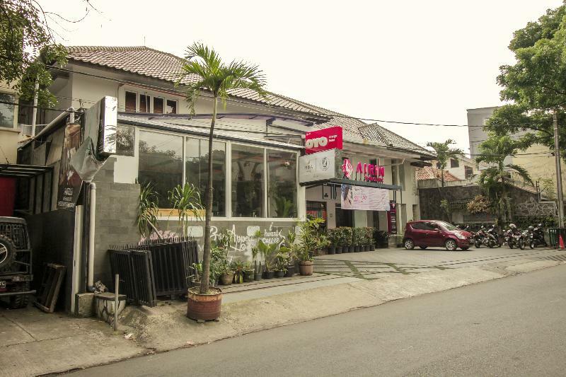 Arwiga Hotel Bandung Buitenkant foto