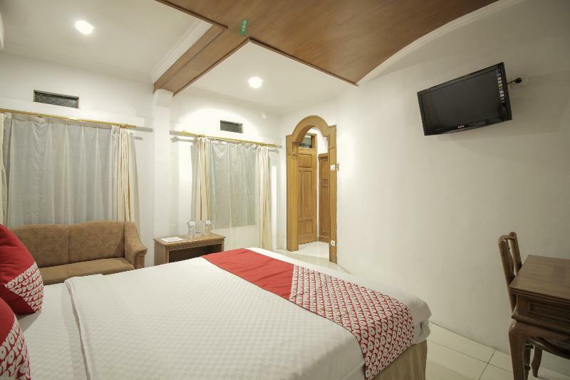 Arwiga Hotel Bandung Buitenkant foto